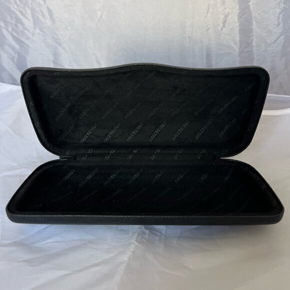 Balenciaga - Authentic Eyeglass Clamshell Hard Case with Cloth - Black (NEW) - Picture 2 of 4